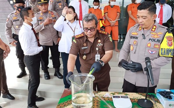 Polres Majalengka Musnahkan Ratusan Gram Barang Bukti Sabu Dan Ganja Kering