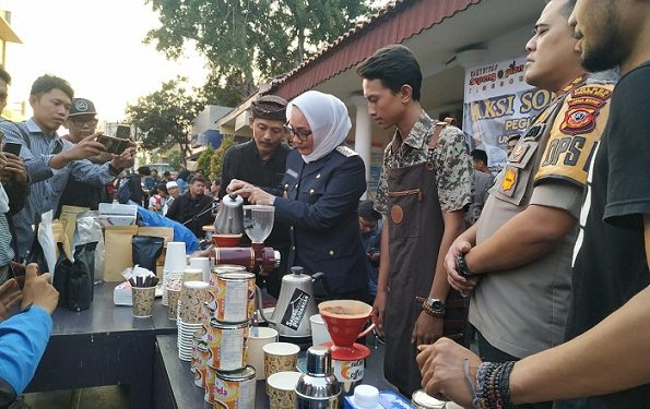 Cara Asyik Komunitas Kopi Gelar Aksi di Polres Ciko, Ini Tuntutannya