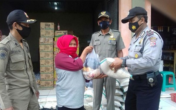 Bantu Warga Terdampak, Polsek Talaga dan Cigasong Gelar Baksos