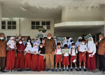 Terdampak Covid-19, Baznas Salurkan Beasiswa untuk Pelajar dan Mahasiswa