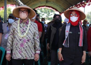 Petani Jagapura Curhat Kelangkaan Pupuk Bersubsidi, Begini Kata Bupati