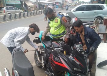 Kedapatan Gunakan Knalpot Bising, Puluhan Sepeda Motor Terjaring Razia