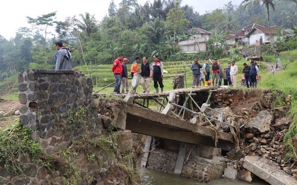 Kerugian Bencana Banjir Dan Longsor Garut Ditaksir Capai Rp 17 Miliar